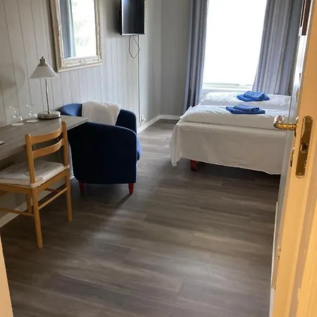 Bed & Breakfast Forde Pensjonat 3*